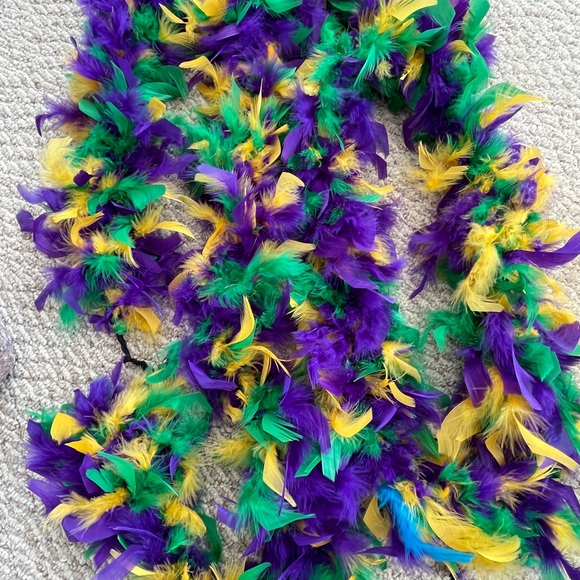 Other - Three Mardi Gras feather Boas
